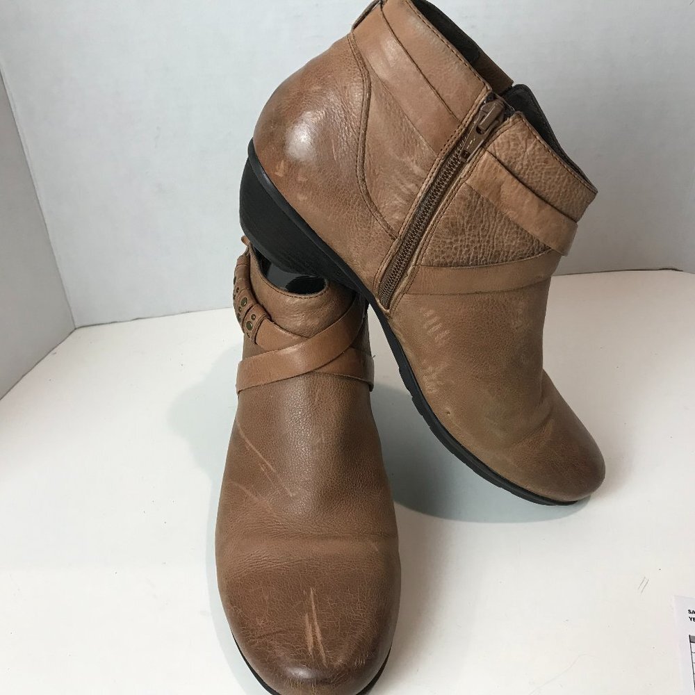ABEO Distressed leather buckle zip bootie US 10
